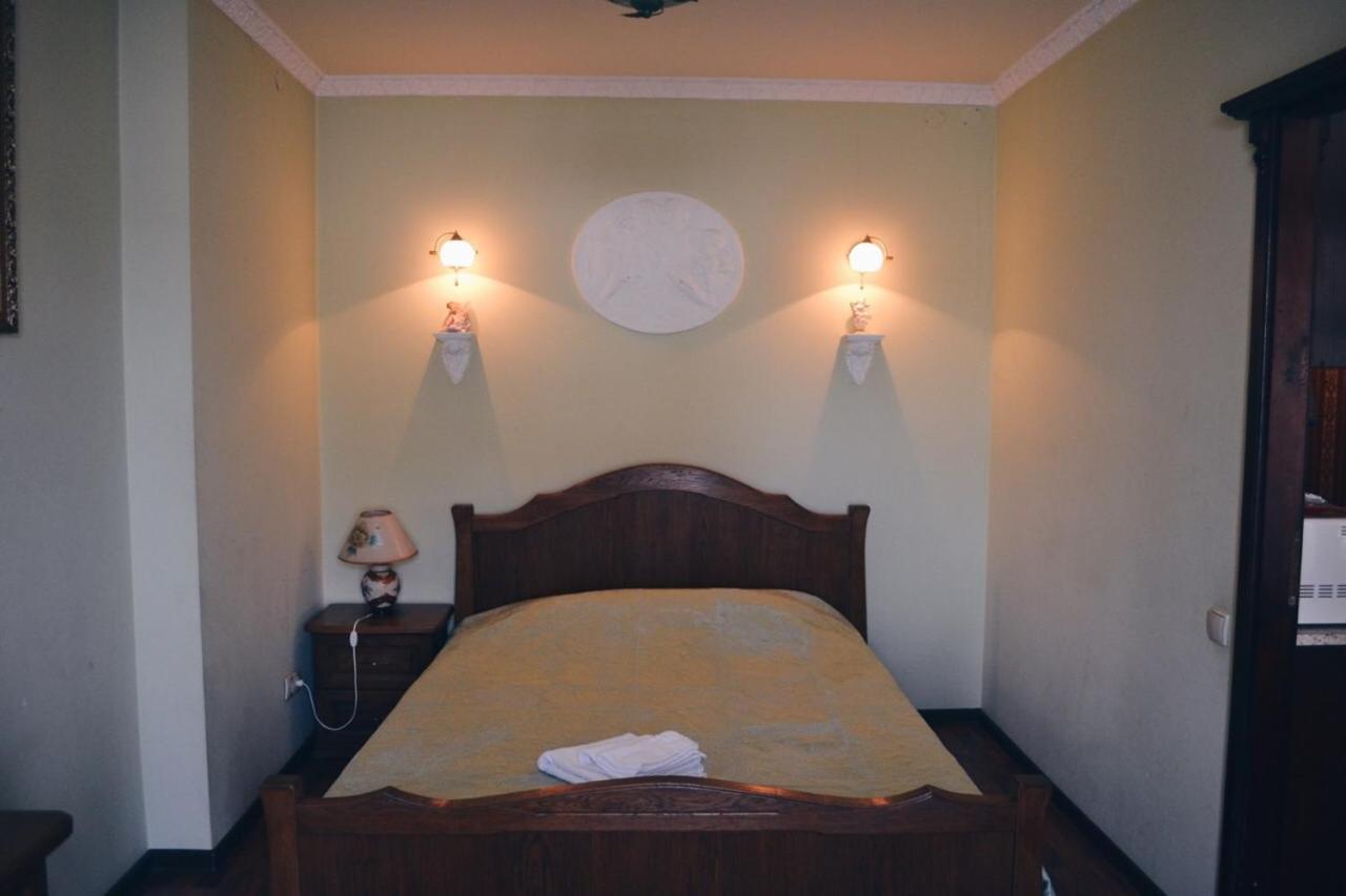 3-Room Apartments In Central City Lviv Eksteriør billede